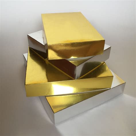 Metallic Paper Gift Box 